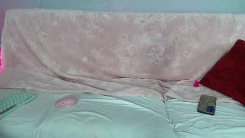 Lil Luna online show from 07/18/26, 08:07