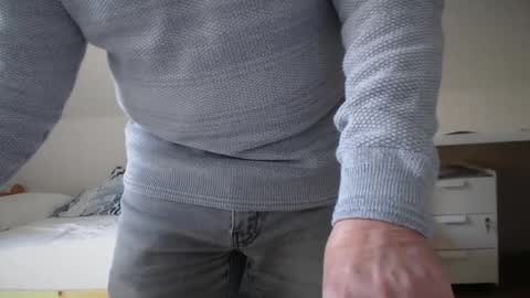 Snapshot of xxxxhardyxxxx chatting on 11/04/25, 11:09 xxxxhardyxxxx online show from 11/04/25, 11:09