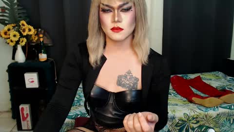 QueenMarina online show from 01/24/25, 09:39