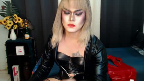 QueenMarina online show from 02/01/25, 01:55