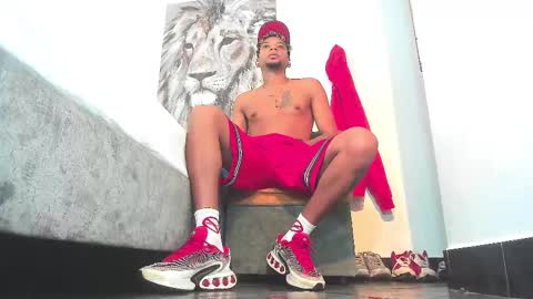 Sr. Y0ung Master online show from 11/26/25, 02:01