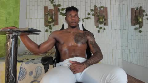 yacksson_lawrence online show from 12/31/24, 10:12