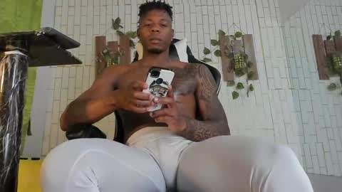 yacksson_lawrence online show from 02/10/25, 01:57