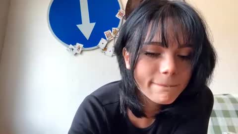 Snapshot of yaelkozee chatting on 08/05/26, 12:30 yaelkozee online show from 08/05/26, 12:30