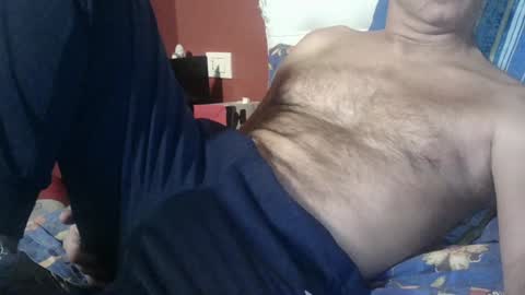 Snapshot of yahe2010 chatting on 12/21/24, 04:36 grillino online show from 12/21/24, 04:36