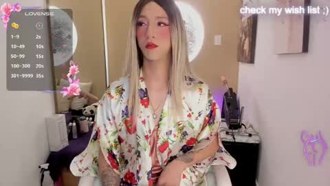 Snapshot of yakitai chatting on 04/20/26, 06:05 Yaki online show from 04/20/26, 06:05