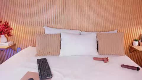 Yalezka online show from 06/13/26, 04:43