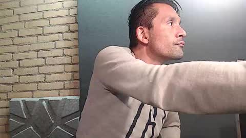 Snapshot of yallayalla1806 chatting on 10/12/25, 02:49 yallayalla1806 online show from 10/12/25, 02:49