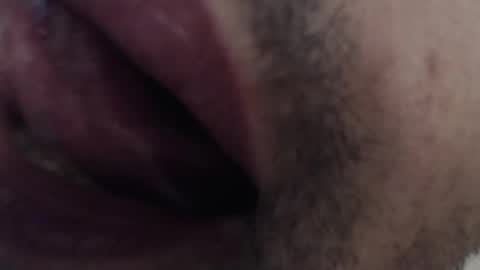 Snapshot of yallayalla1806 chatting on 11/01/25, 09:39 yallayalla1806 online show from 11/01/25, 09:39