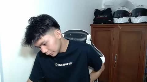 Eian online show from 12/19/25, 08:54