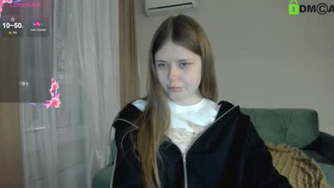 yamatobrodsky1 online show from 12/14/25, 10:58