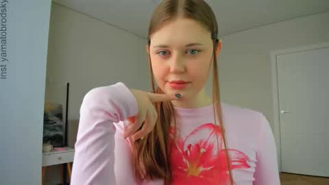 yamatobrodsky1 online show from 01/06/26, 08:40