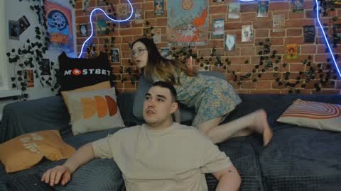 Snapshot of yami_yami_yami chatting on 12/03/24, 06:06 Mia and Andry online show from 12/03/24, 06:06