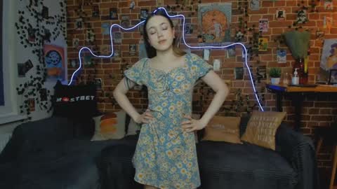 Snapshot of yami_yami_yami chatting on 12/11/24, 02:00 Mia and Andry online show from 12/11/24, 02:00