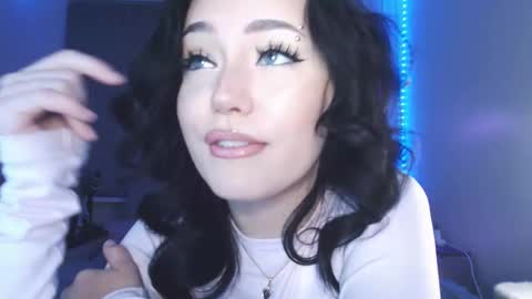 Snapshot of yamilean chatting on 10/02/25, 08:16 Yami online show from 10/02/25, 08:16