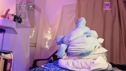 yamilk101 online show from 11/30/25, 04:16