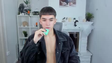 yamitwink online show from 10/29/25, 08:10