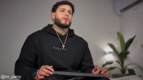 yamp sambrano online show from 12/03/25, 01:24