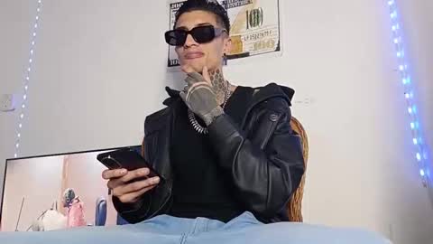 Snapshot of yanfranko420 chatting on 02/21/26, 07:42 Yan online show from 02/21/26, 07:42