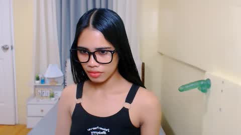 yanna online show from 12/19/25, 11:45