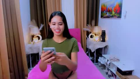 Yanna online show from 09/30/25, 08:03