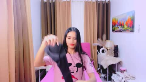Yanna online show from 10/03/25, 01:57
