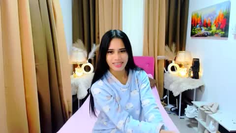 Yanna online show from 10/14/25, 02:56