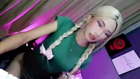 Snapshot of yannafucks chatting on 07/24/26, 03:32 yannafucks online show from 07/24/26, 03:32