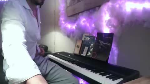 Snapshot of yannsolo8106 chatting on 10/27/25, 05:39 yannsolo8106 online show from 10/27/25, 05:39