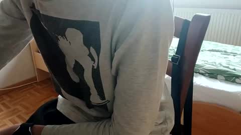 yanp541 online show from 10/16/25, 11:00