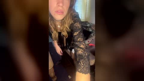 yanyanpixie online show from 12/20/25, 04:03