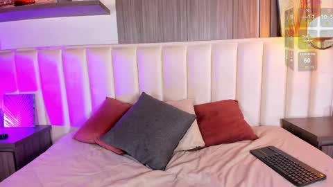 yaramooun online show from 04/18/26, 01:04