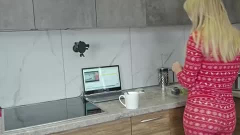 yaria29 online show from 01/27/25, 05:47