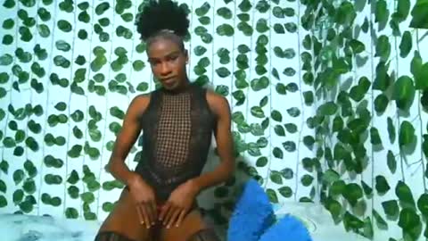 YARITHZA online show from 12/15/24, 06:59