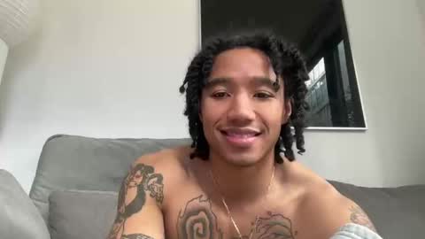 Snapshot of yasaway chatting on 11/14/25, 04:49 yasaway online show from 11/14/25, 04:49