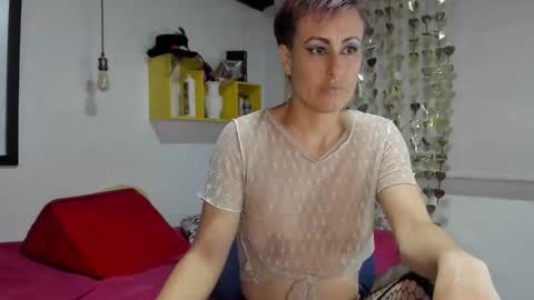 Yasemin online show from 02/06/25, 01:38