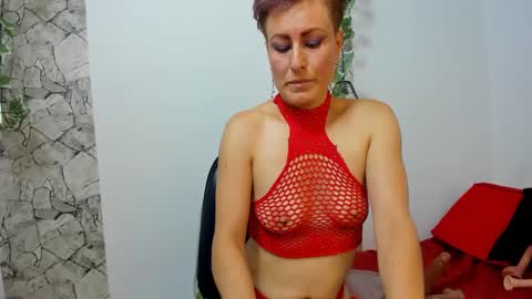 Yasemin online show from 02/16/25, 01:47