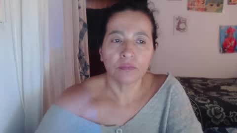 Snapshot of yasmin_love85 chatting on 02/11/25, 07:05 yasmin_love85 online show from 02/11/25, 07:05