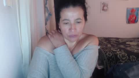 Snapshot of yasmin_love85 chatting on 02/12/25, 06:51 yasmin_love85 online show from 02/12/25, 06:51