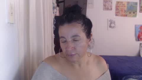 Snapshot of yasmin_love85 chatting on 04/28/26, 03:17 yasmin_love85 online show from 04/28/26, 03:17