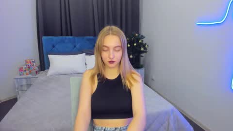 Yasmina online show from 12/05/24, 08:22