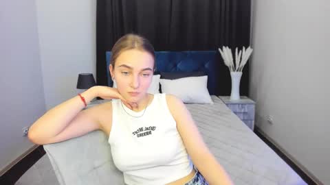 Yasmina online show from 02/01/25, 07:13