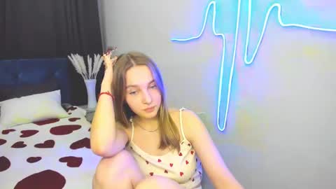 Yasmina online show from 02/10/25, 03:42