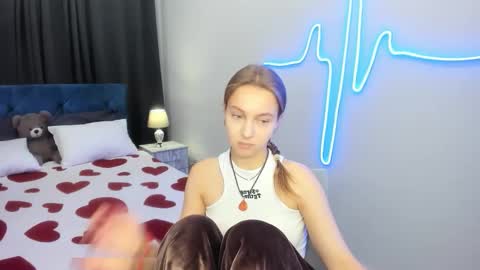 Yasmina online show from 09/15/25, 01:11