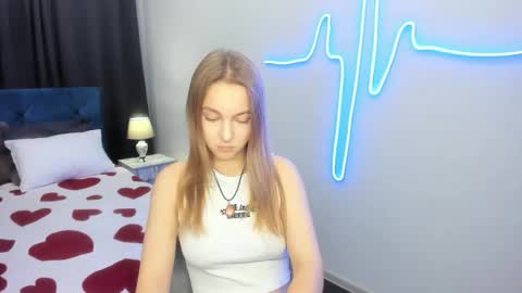 Yasmina online show from 09/16/25, 12:39