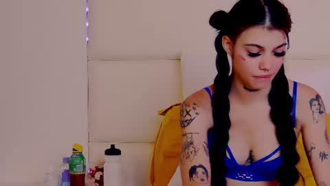 Snapshot of yasminstormx chatting on 06/28/26, 05:02 Diana online show from 06/28/26, 05:02
