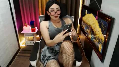 yassiered online show from 09/23/25, 10:51