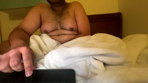 Snapshot of yatin1709 chatting on 11/19/25, 10:26 peter mclaren online show from 11/19/25, 10:26