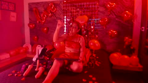 yaya____ online show from 02/15/25, 04:58