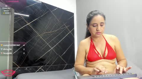 yaya____ online show from 02/16/25, 06:21